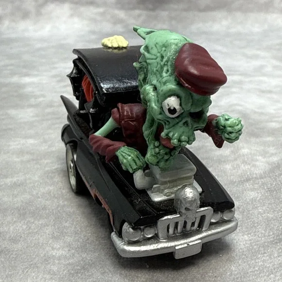Monster 500 Zoom Zombie Diecast Hearse Car 2013 Creata Toys R Us Exclusive EUC
