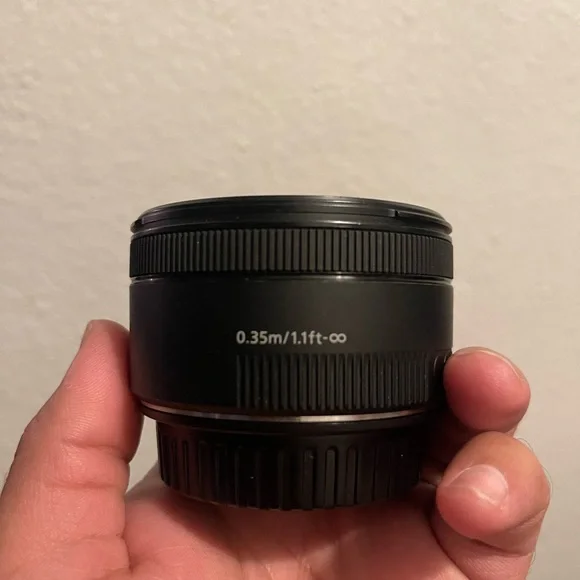 Canon lens