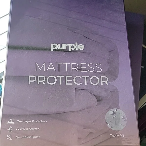 PURPLE NEVER OPENED MATRESS PROTECTOR
