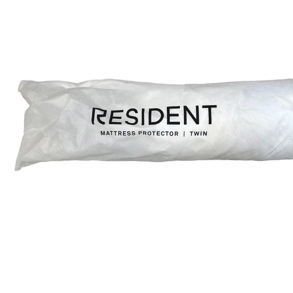 Resident Mattress Protector waterproof fights mold odor bacteria TWIN NWOT