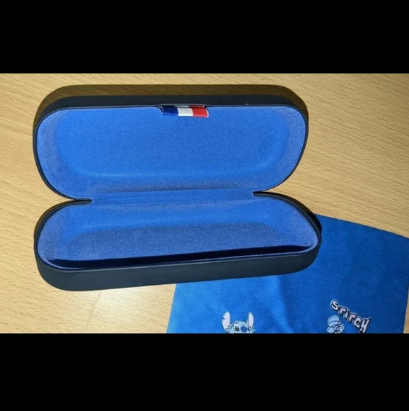 Stitch eye glasses case