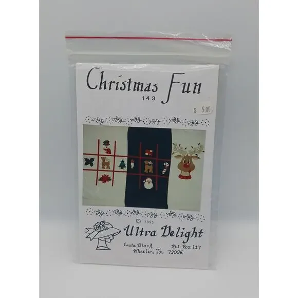 Christmas Fun 143 Ultra Delight Leota Black Applique Pattern Reindeer Vintage