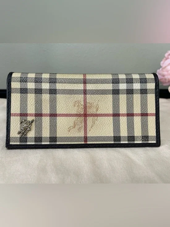 Father’s Day Burberry Iconic Nova Check Bifold Wallet with Embossed Logo