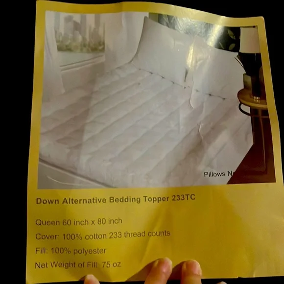 Bedding topper down alternative. Size 60”x80” 3” thick