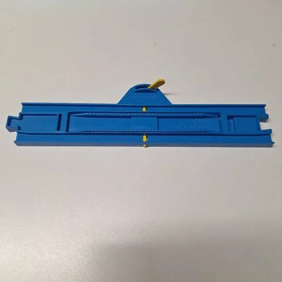 Tomy Blue Plastic Toy Train Track Switcher Slider 2001 Vintage Change Thomas