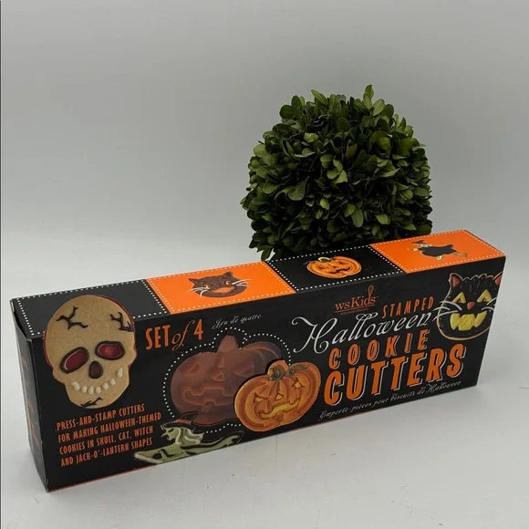 Williams Sonoma Halloween Cookie Cutters Set