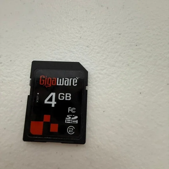 Gigaware 4GB SDHC Memory Card Class 2 Flash Memory Card Black Red