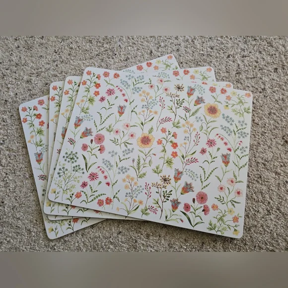 Williams Sonoma floral placemats, set of 4