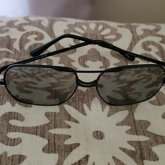 Children's Place Sunglasses Ages 8-14 New