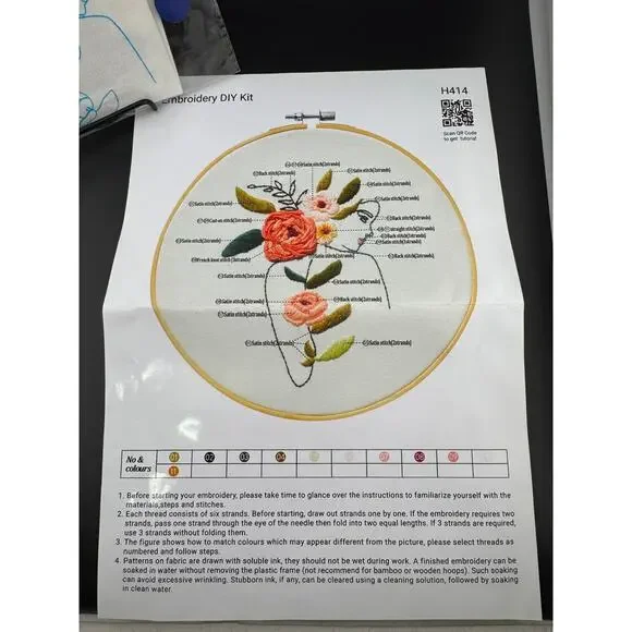 New Woman Outline with Floral Pattern Embroidery Kit - H414