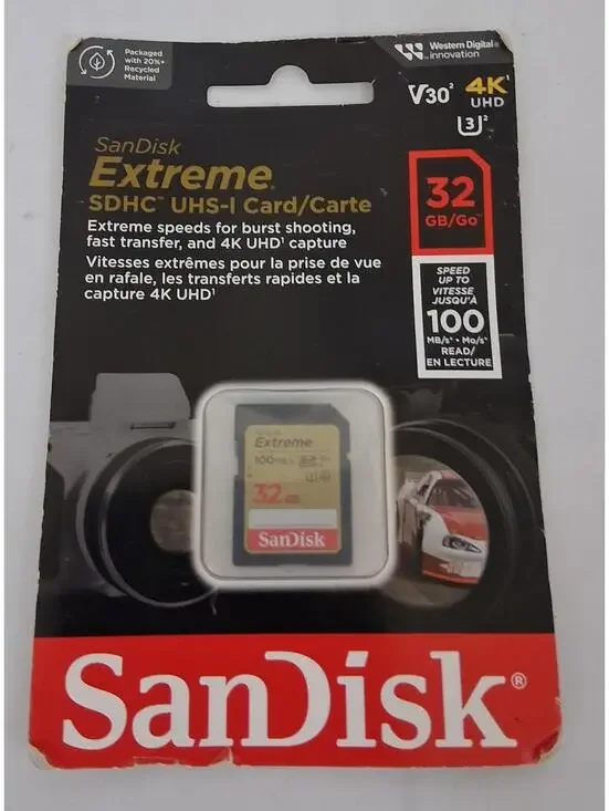 Sandisk SD Extreme 32GB Memory Card for Nikon Canon Sony Brand-NEW Sealed