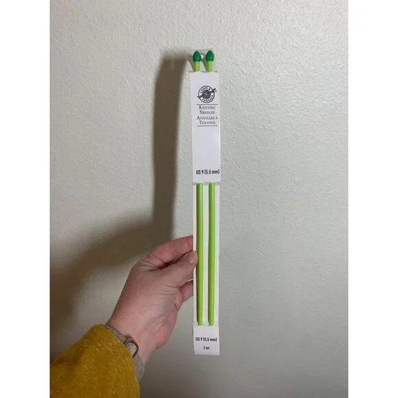 New Knitting Needles Green Size US 9 (5.5mm) DIY Plastic