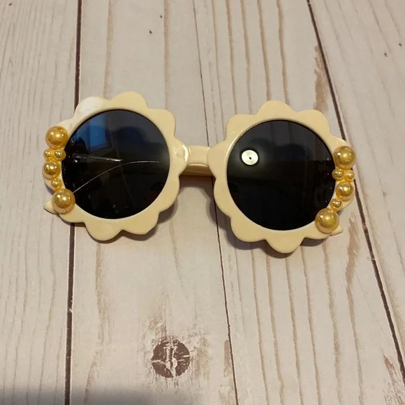 Girls light beige pearl sunglasses