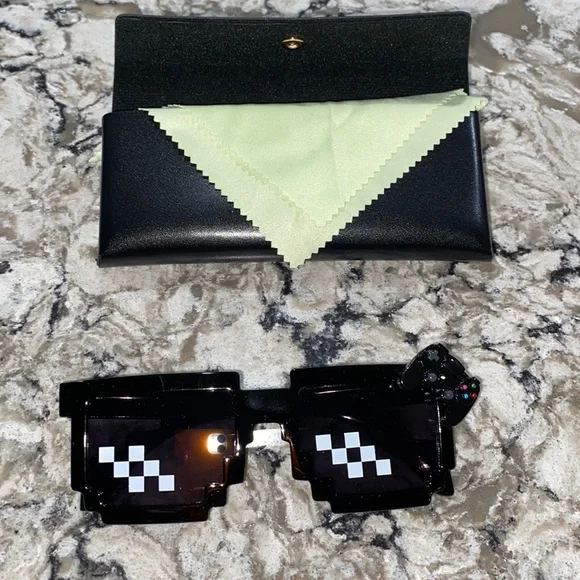 Thug life Fortnite black sunglasses