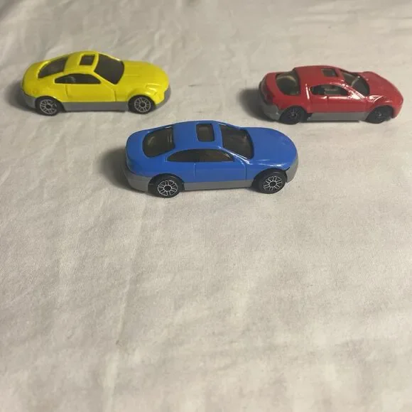 Set Of 3 Unbranded Diecast Cars Made In China
