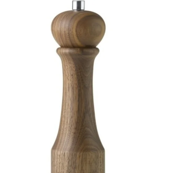 Williams Sonoma FSC Traditional Walnut Pepper Mill