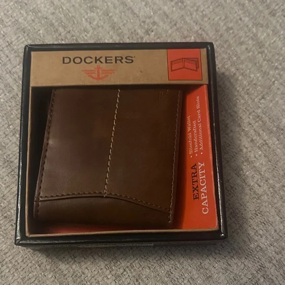 Dockers Brown Leather Wallet