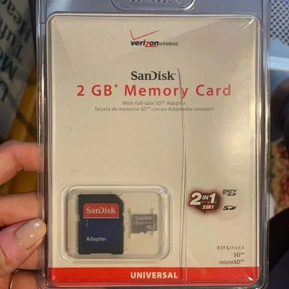 NWT 2 GB Memory Card
