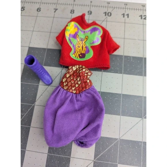 Barbie Animal Lovin‎ Outfit 1596 Shirt Bottoms 1 Boot