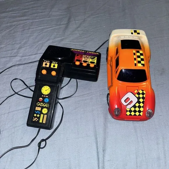 Sounds of‎ Power Phantom VTG Remote Control R/C Car 1983 Road Champs J6