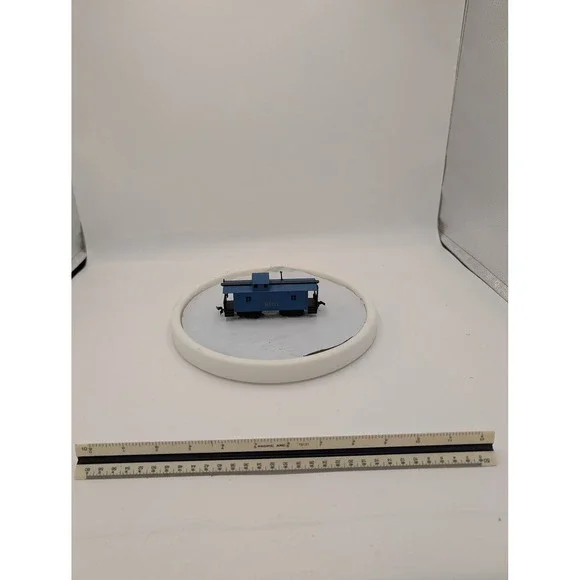 HO Scale Blue Caboose 9151 Model Train Rolling Stock Rail Car