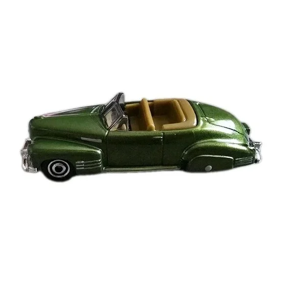 LOOSE‎ MB 2019 '41 Cadillac Series 62 Convertible Green MB-1207 1:64 Classic Car