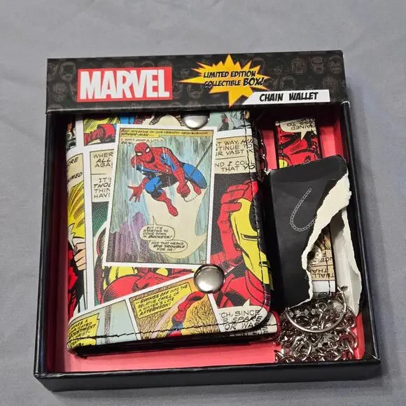 Marvel Spider-Man Swinging Comics Limited Edition Chain Wallet Box Set