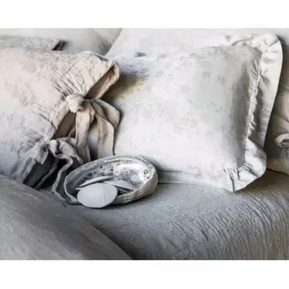 Bella‎ Notte Lillian accent throw pillow ruffled flange Winter White New