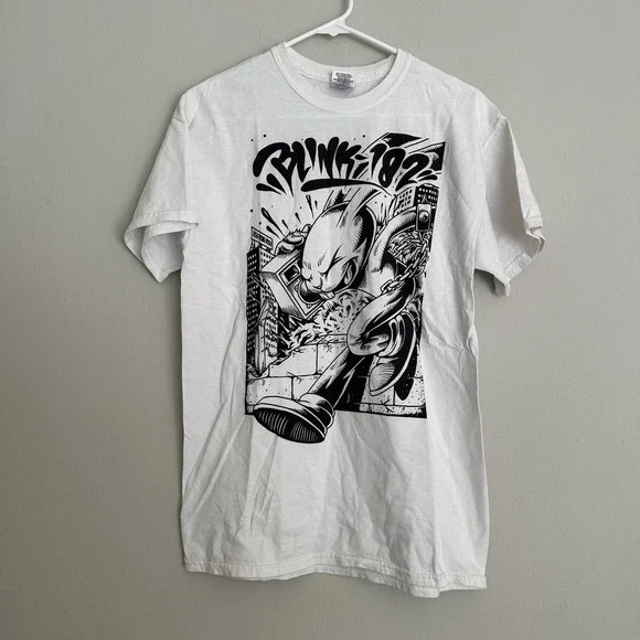 Rare Blink 182- 10th Anniversary Tour 2013 Bunny Rabbit Running White Med Shirt