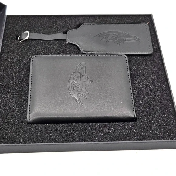Baltimore Ravens Black Wallet with Matching Keychain Officially Licensed‎ NFL