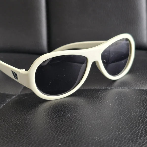 Stylish Cream Sunglasses