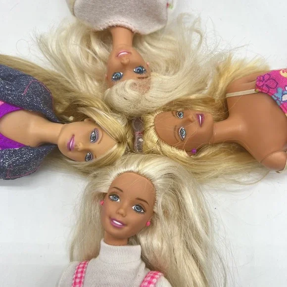 Mattel Barbie Doll Lot Of 4 With Clothes Vintage 2000s‎ & Modern Older Toy
