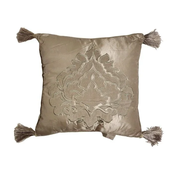 Royal Velvet JCP Decorative Pillow Embroidered Applique Tassels 18
