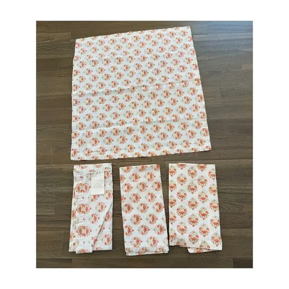 Williams Sonoma 100% Cotton Orange Print Napkin Set of 4