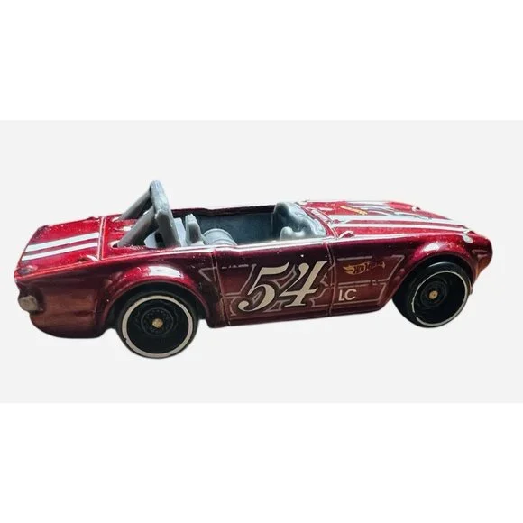 2009 HOT WHEELS TRIUMPH TR6 CONVERTIBLE #54 RED 1:64 DIECAST 2 5/8
