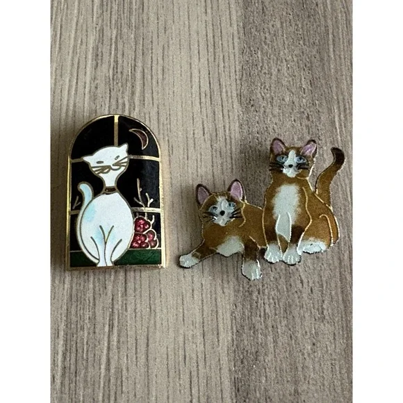 Lot Of 2 Vintage Painted Metal Enamel Siamese Burmese Cat/ Persian Cloisonné Pin