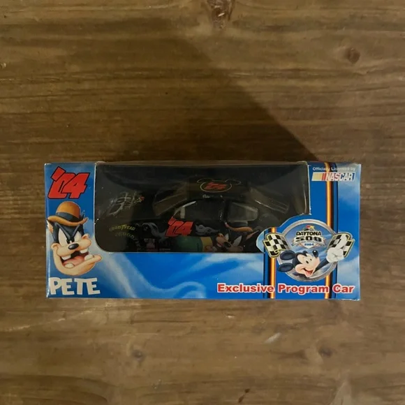 Disney NASCAR Pete Exclusive‎ Program Car - Black