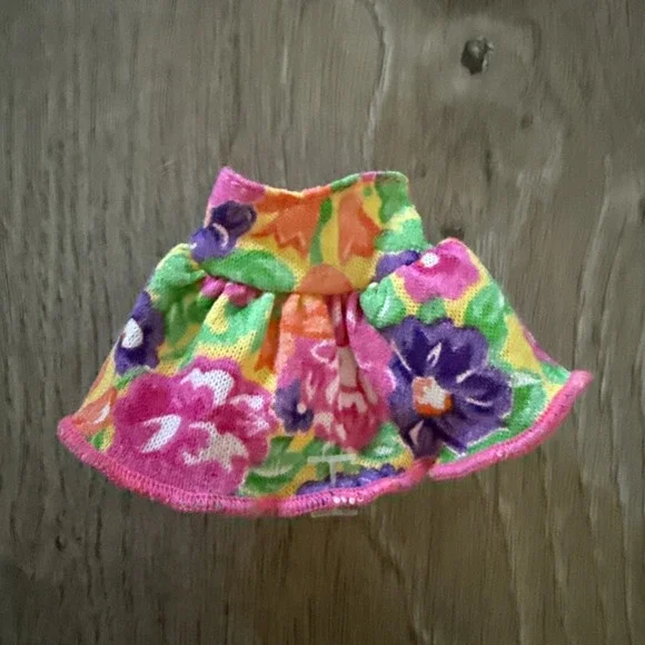 Vintage 1991 Barbie Stacie 1st Edition Flowered Skirt Too‎ cute