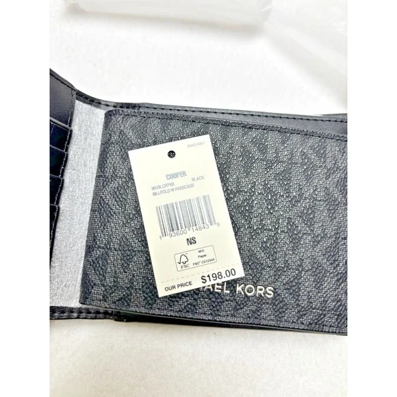 Michael Kors 2 Piece Cooper Logo Passcase Adm/PL Blue Wallet MSRP $198 NEW
