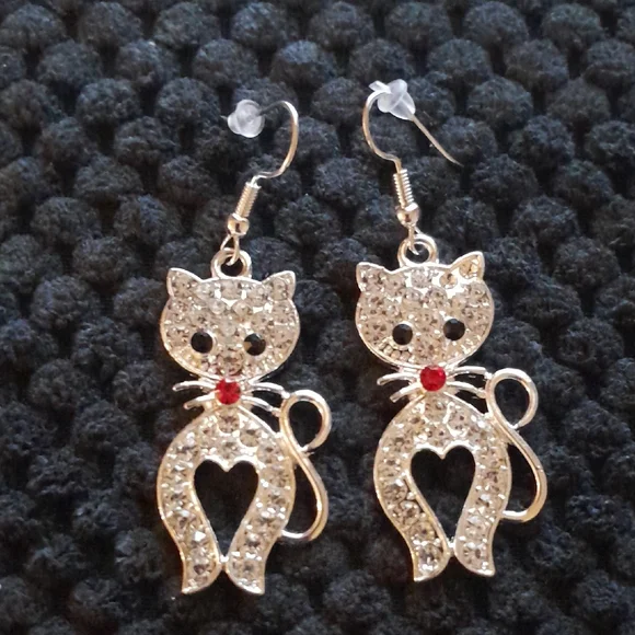 Isabella Elegant Silver Cat Earrings with Red Accents