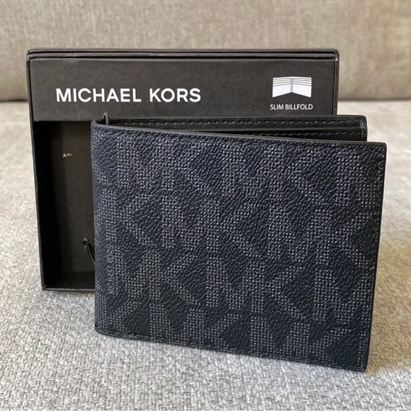 New Michael Kors Jet Set Slim Billfold Wallet
