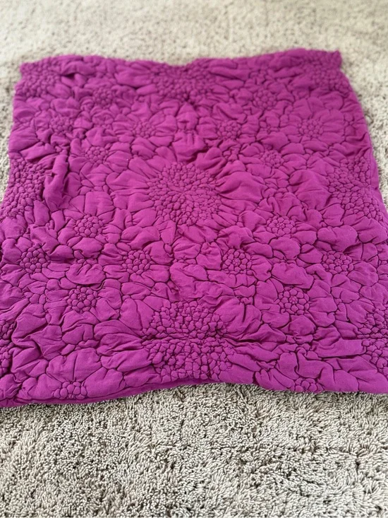 Anthropologie dahlia quilted cotton euro sham fuscia magenta euro sham cover