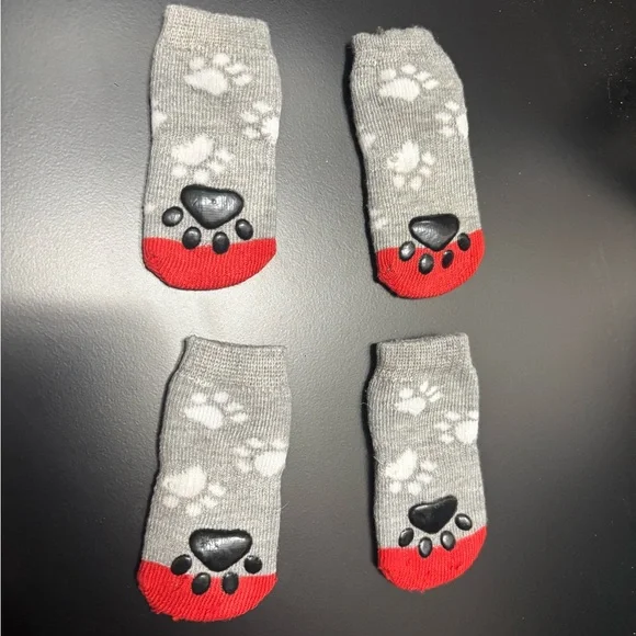 Free when bundled Halloween onesie & Pet Socks w/Paw Print nwot doggie set small