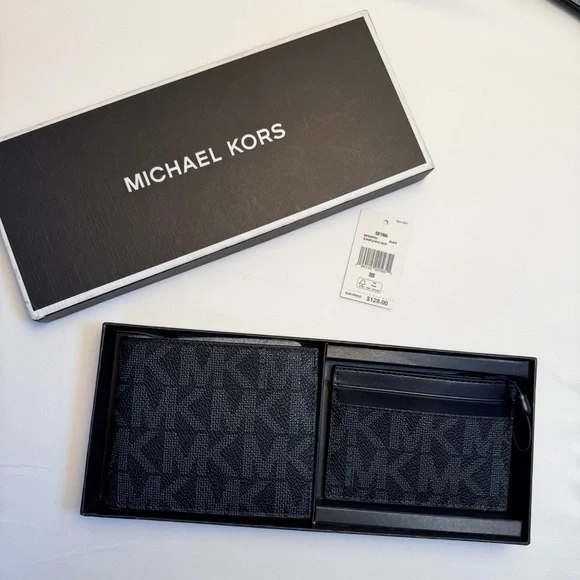 Michael Kors Black Signature‎ bifold wallet and Card Holder Set