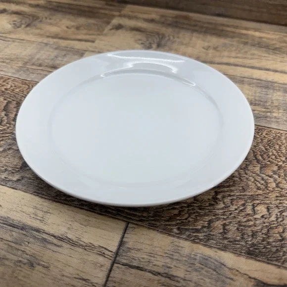 Williams Sonoma Essential White 6 Inch Plate- Replacement Plate