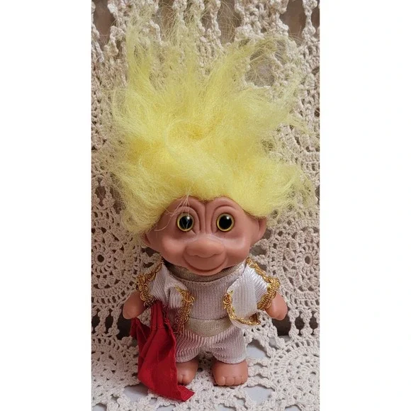 Vintage 1991 T.N.T. MATADOR /BULL FIGHTER 5'' Troll Rare Black Eyes. Yellow Hair
