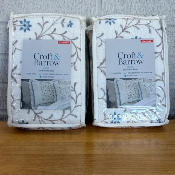 Croft & Barrow Genevieve Heirloom Standard Shams (2) Cotton Cream Blue Floral