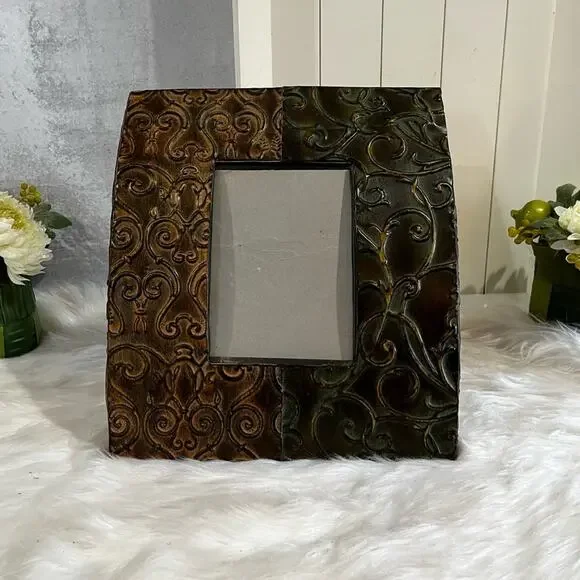 NEW Z Gallerie Curved Metal Scroll Etched Vines Frame 5x7 Green Amber NWOT