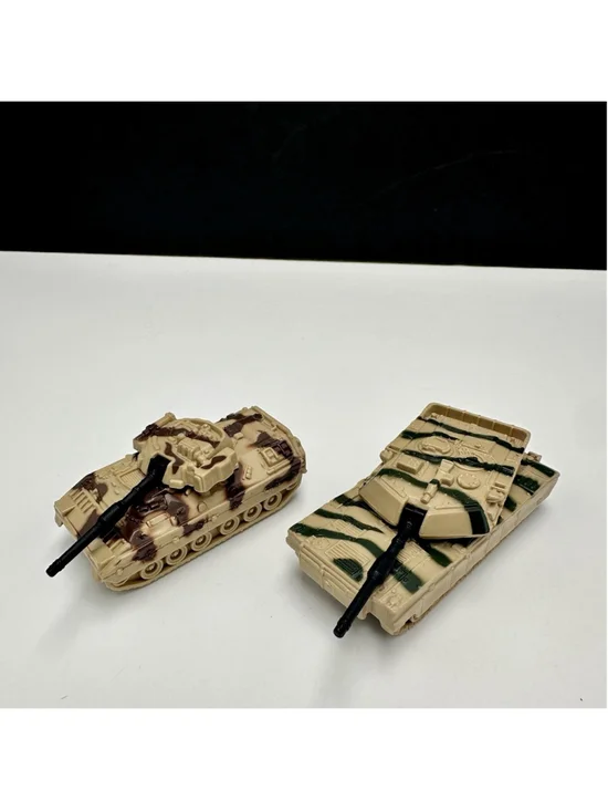 Chap Mei Plastic Tank 3” Lot Of 2 2010 Toy Vehicle Soldier Force