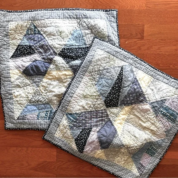 Pottery Barn Patchwork Quilted Pillow Shams Striped Backing 2pc Made in India